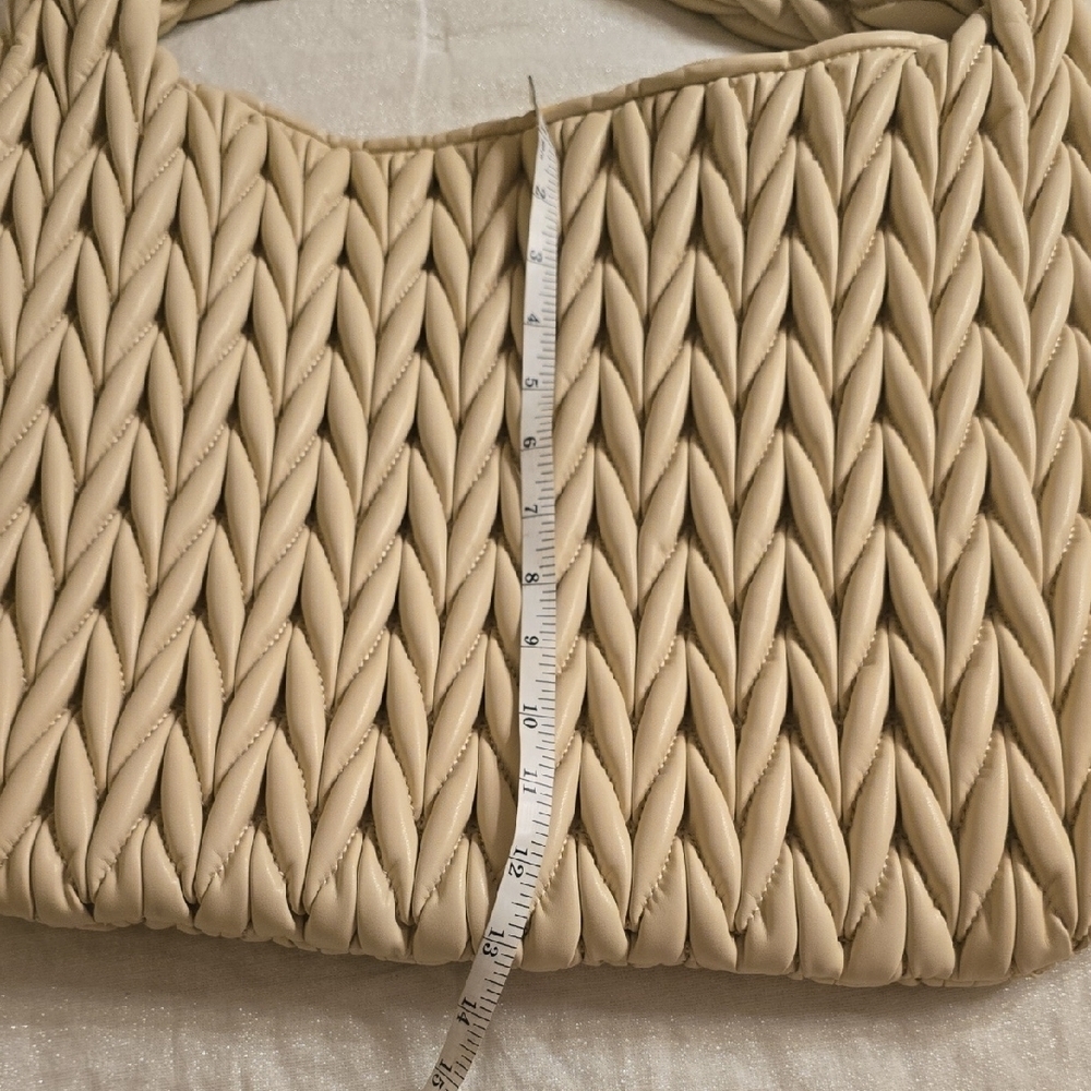Shiraleah Cream Shoulder Bag with Quilted Texture - Picture 11 of 13